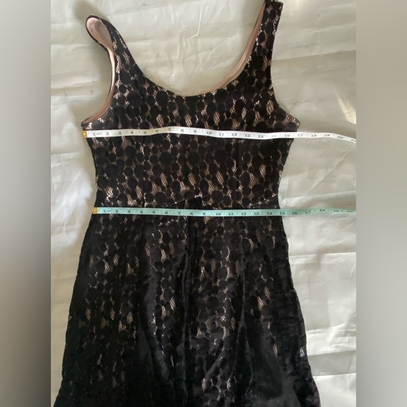 Disney Minnie Rocks the Dots black w/light pink lace dress size large
Pre loved - Picture 4 of 7